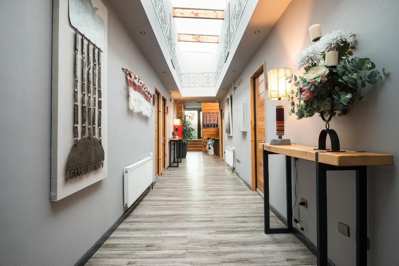 Maki Hotel 3*